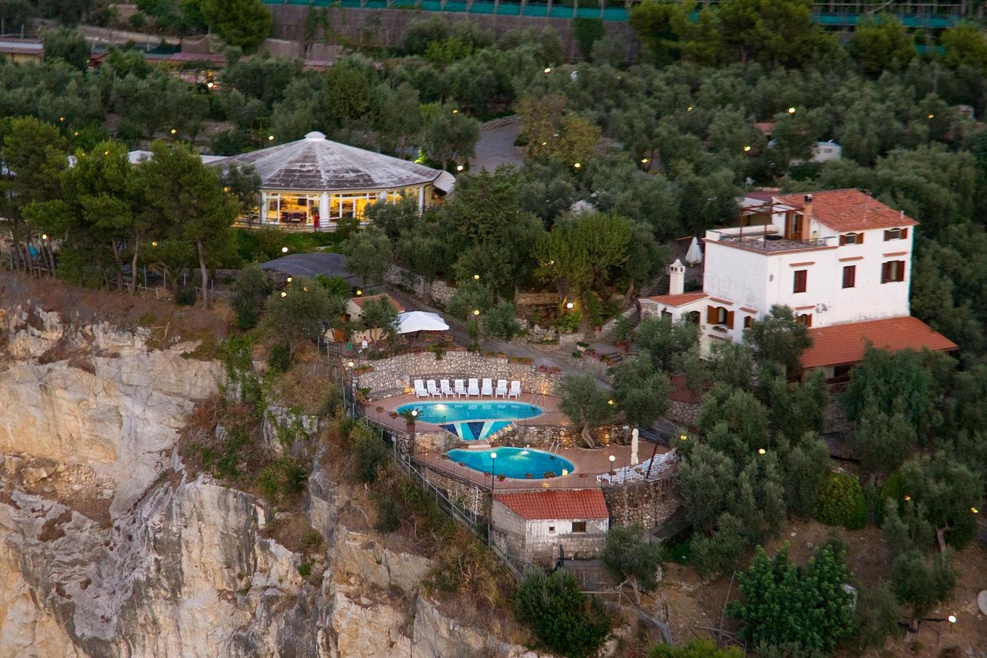 Hotel Lubrense 3*
